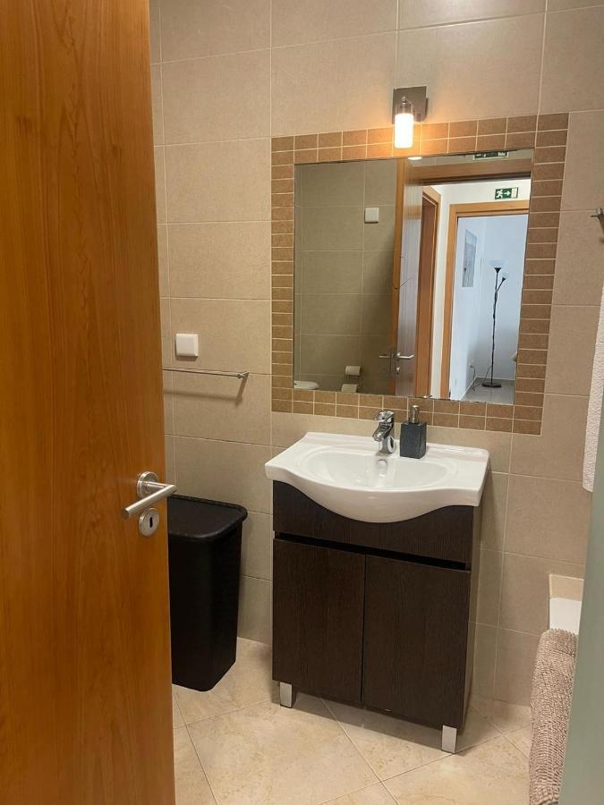 Cricket Apartments เฟอร์เรล ภายนอก รูปภาพ
